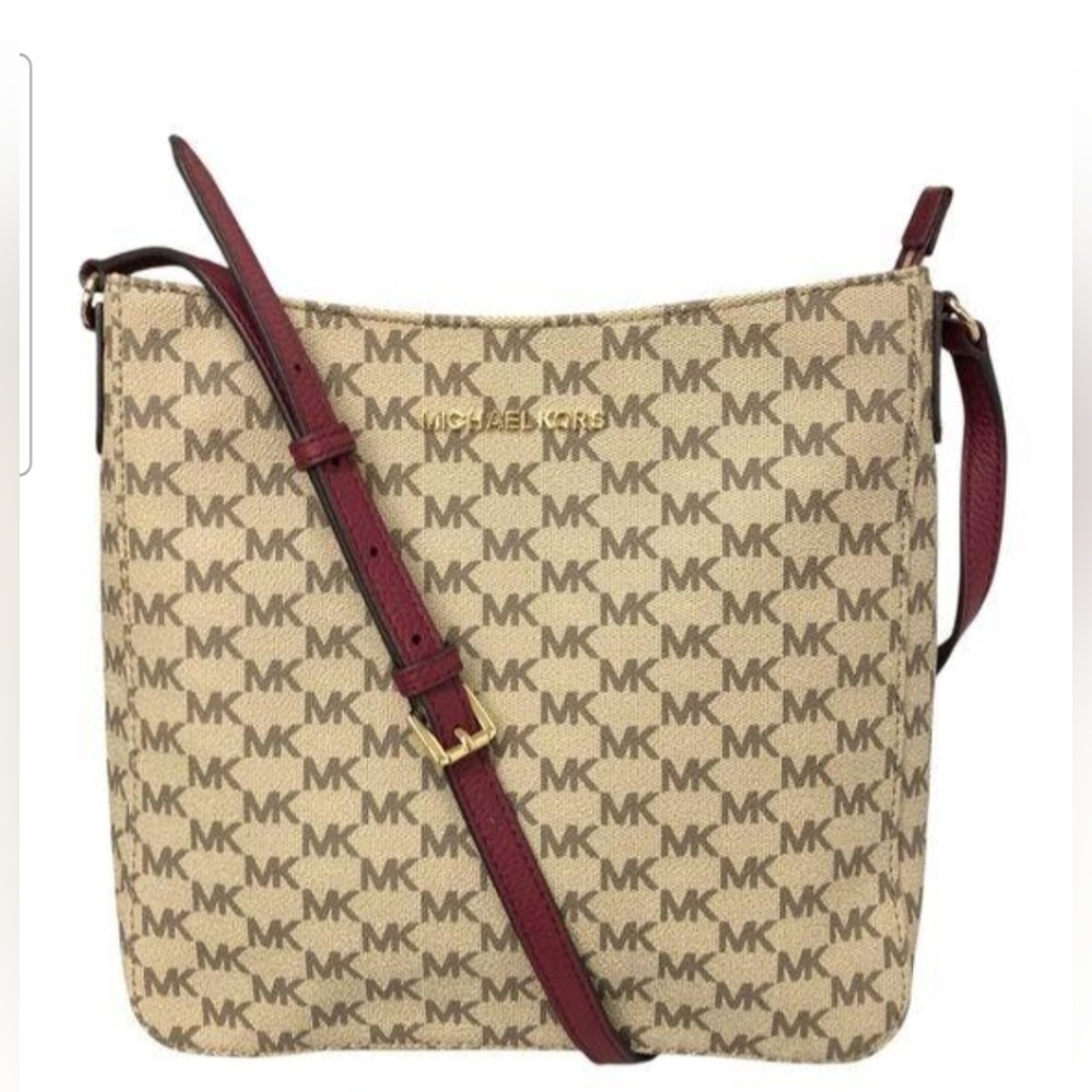 NWT Michael Kors Jet Set Crossbody Bag